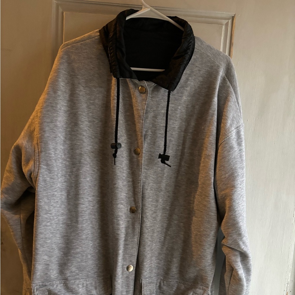 Weather Solutions reversible women's L (runs large) snap-up black/gray